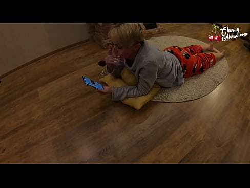 ❤️ پاگل سنہرے بالوں والی چوسنے والی بڑی ڈک چوسنا اور اس پر شیخی - مقعد جنسی ہم پر ur.porn-mz.ru ❌